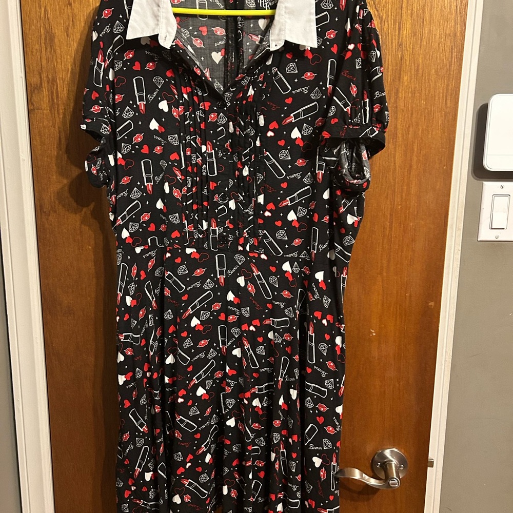 Hell Bunny Black and Red Lipstick Print Dress